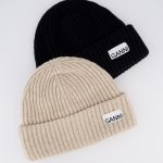 ganni muts beige